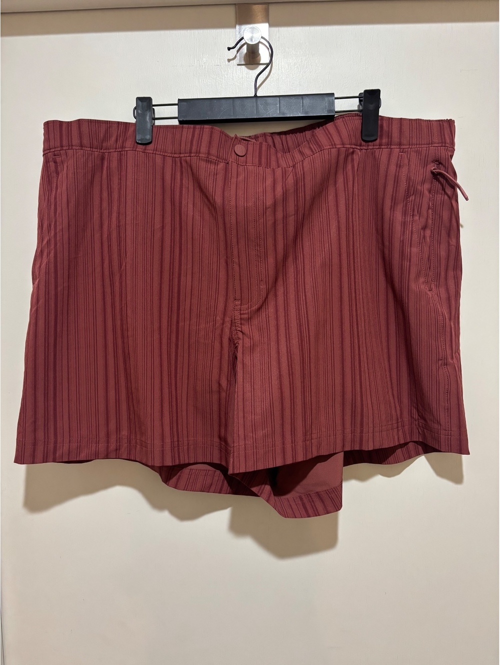 VRST Mens XXL 5” Resort Shorts Desert Rust Stripe Lined Swim Hybrid NWT